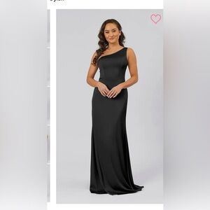 Chic One-Shoulder Black Dress